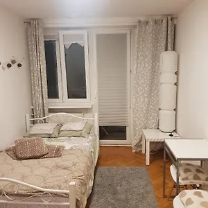 https://apartament-plac-trzech-krzyzy.warsawhotelspoland.com