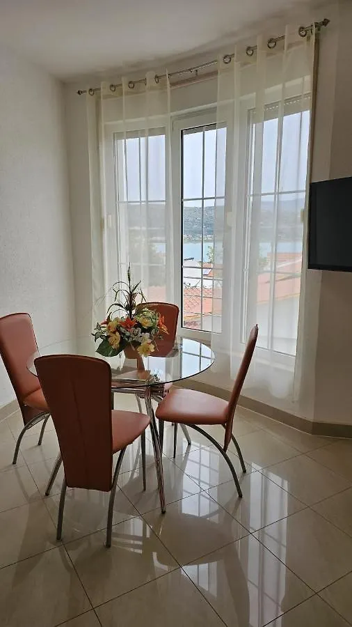 Apartmani Barnjak Трогир