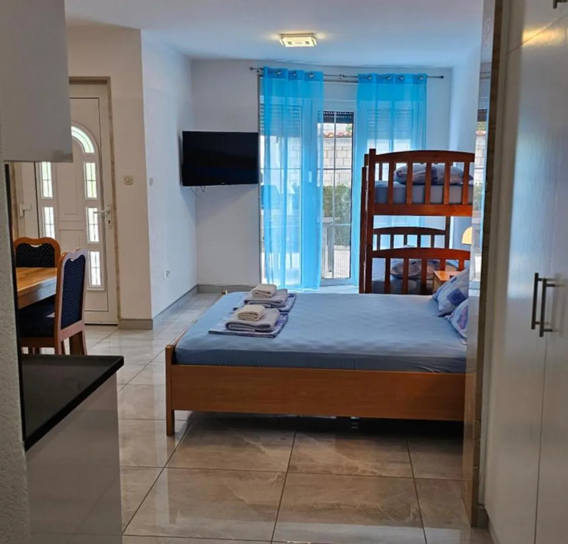 Apartmani Barnjak Трогир